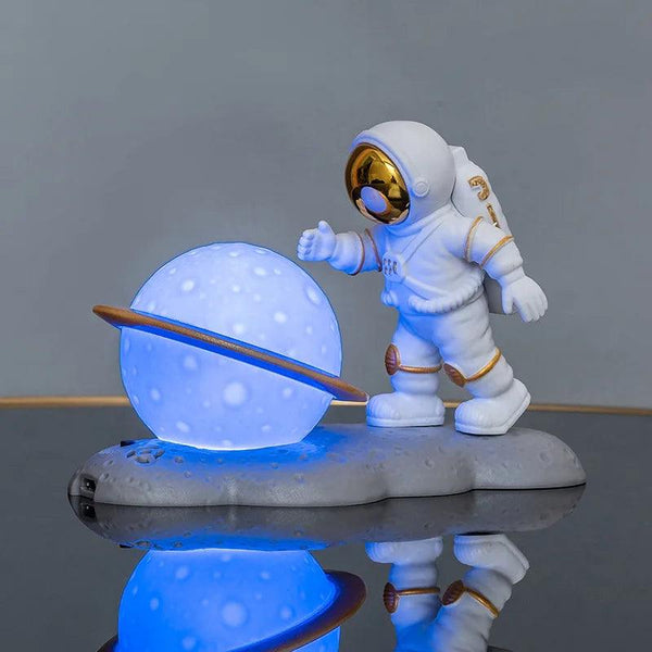 Estatueta Astronauta Luz Led Escultura em Resina